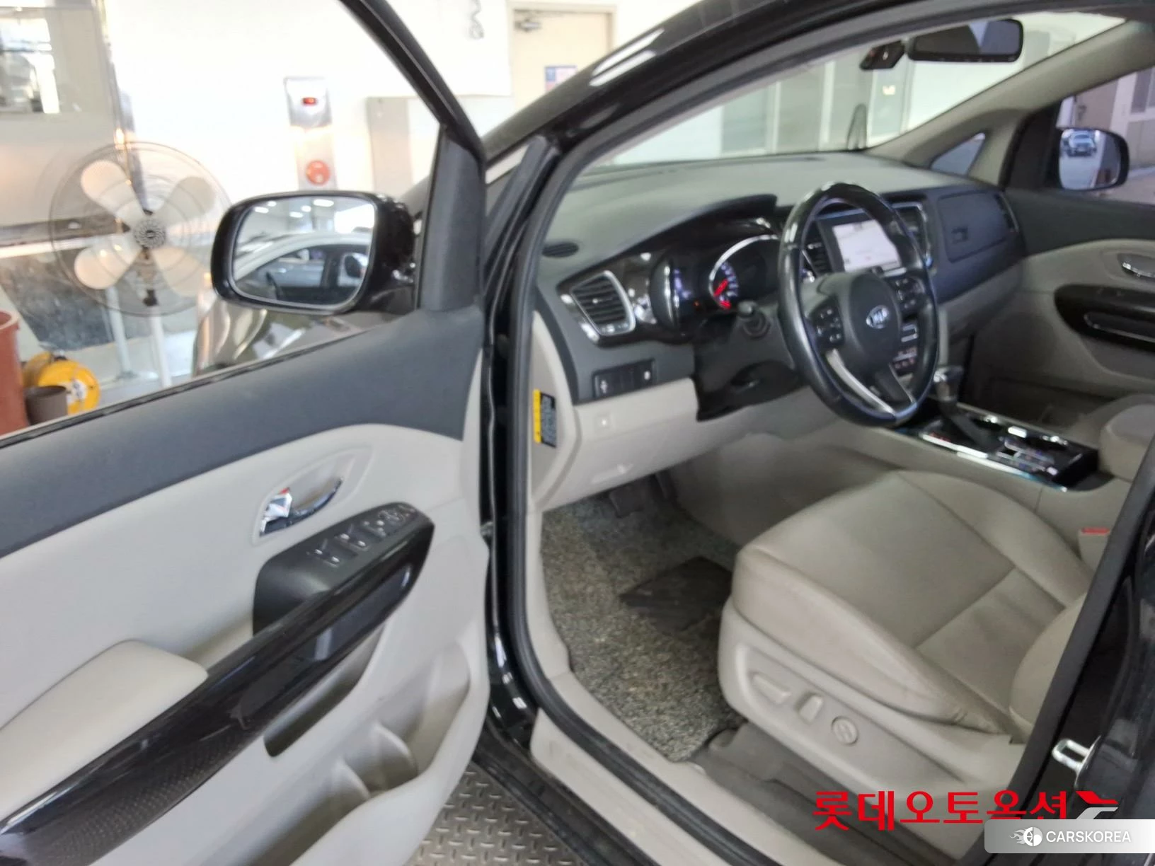 Kia Carnival id 4504366 из Кореи 28