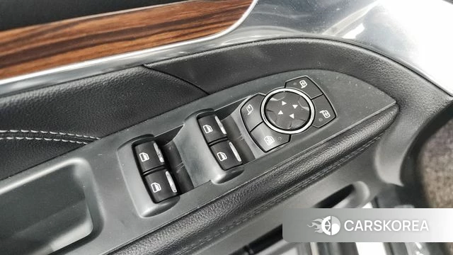 Ford Explorer id 4310998 из Кореи 28