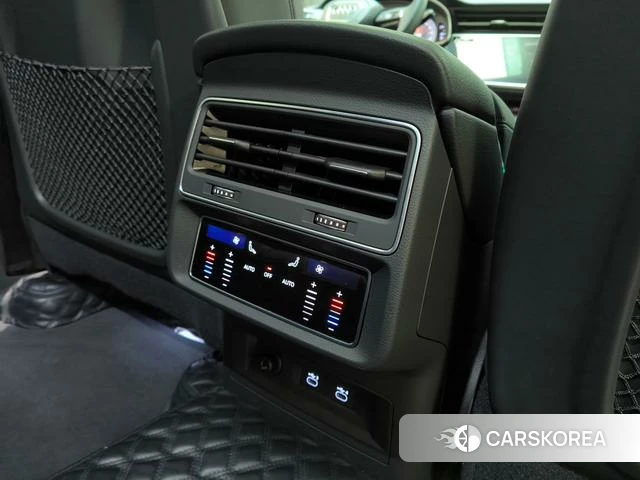 Audi Q8 id 4359340 из Китая 28