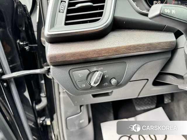 Audi Q5L id 4240112 из Китая 28