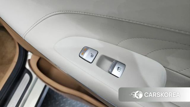 Hyundai The New Grandeur IG id 4224600 из Кореи 28