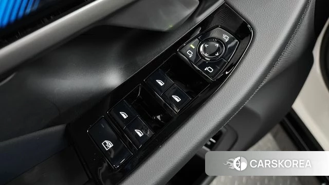 BMW 5 Series (G60) id 4560042 из Кореи 28