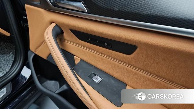 BMW 5 Series (G30) id 4281379 из Кореи 28