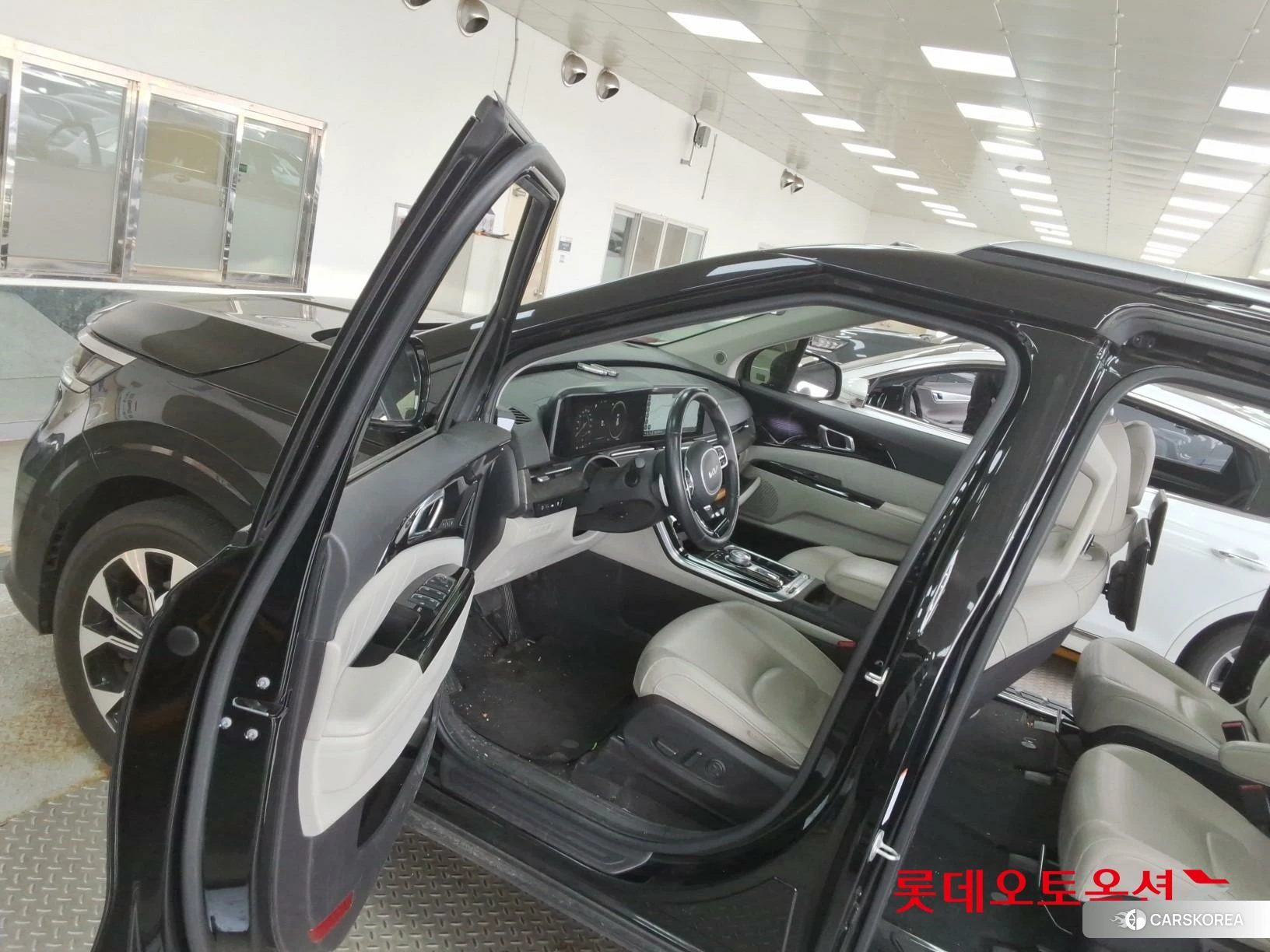 Kia Carnival id 3888430 из Кореи 28