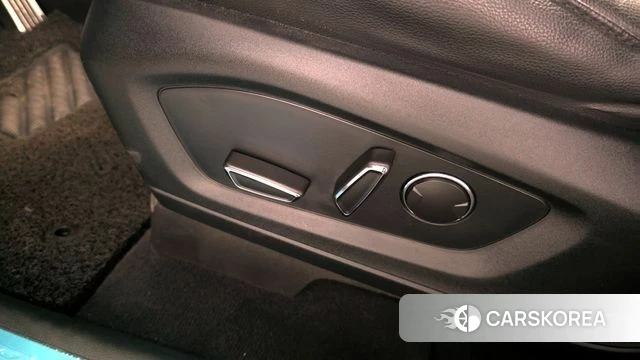 Ford Explorer 6th Generation id 4370877 из Кореи 28