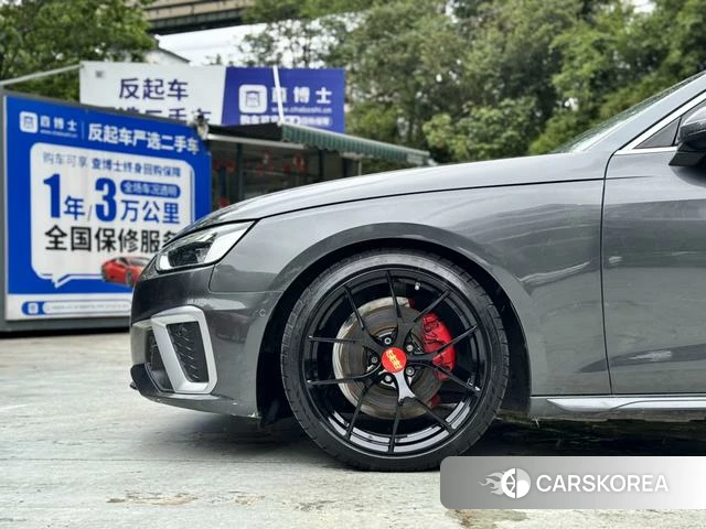 Audi A4L id 4297707 из Китая 28