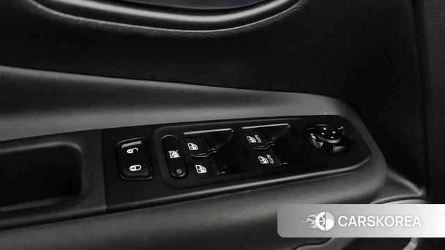 Jeep Renegade id 4585248 из Кореи 28