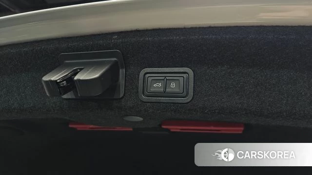 Audi A6 (C8) id 4322803 из Кореи 28