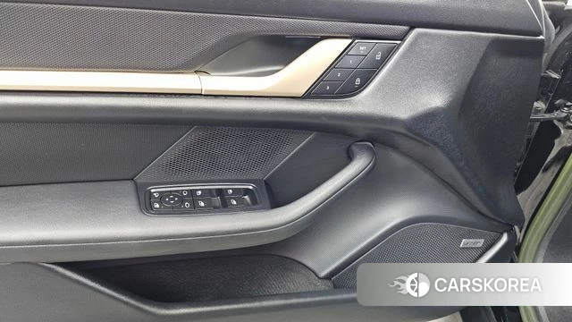 Porsche Taycan id 4585498 из Кореи 28