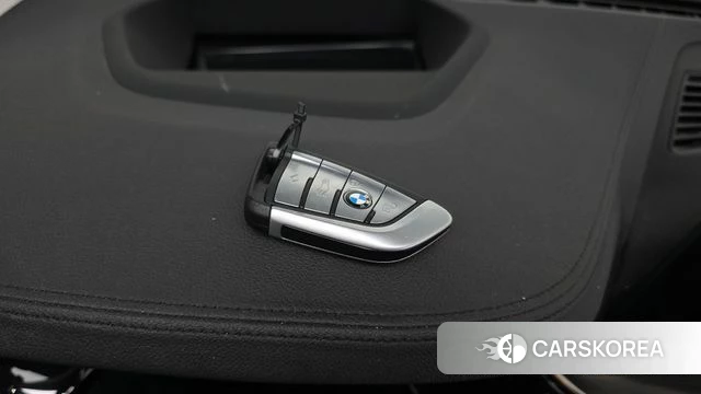 BMW 5 Series (G30) id 4339741 из Кореи 28