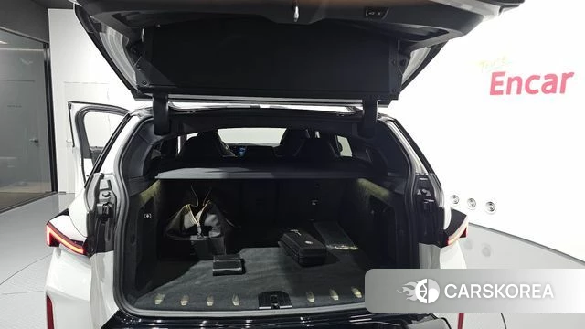BMW XM (G09) id 4744448 из Кореи 28