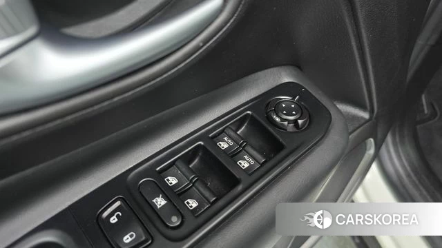 Jeep Renegade id 4294671 из Кореи 28