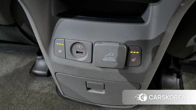 Kia The New Carnival id 4345701 из Кореи 28