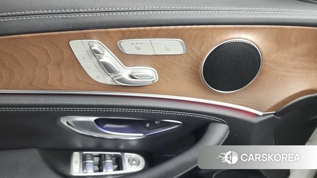 Mercedes-Benz E-Class W213 id 4396885 из Кореи 28