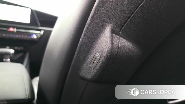 Kia Di Ol Nu Niro id 4697247 из Кореи 28
