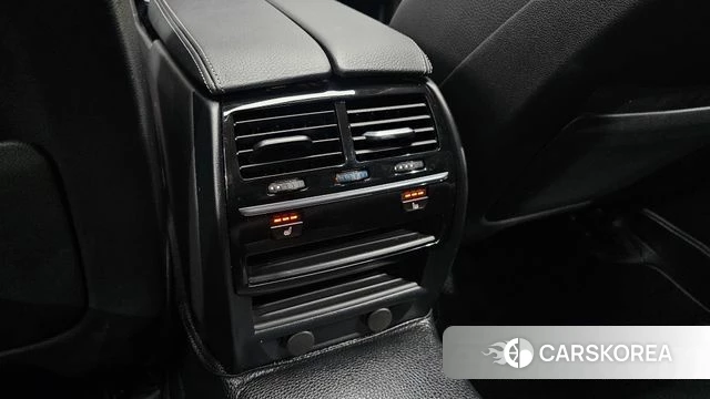 BMW 5 Series (G30) id 4900398 из Кореи 28
