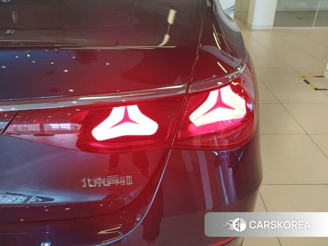 Mercedes-Benz E-class id 4368313 из Китая 28