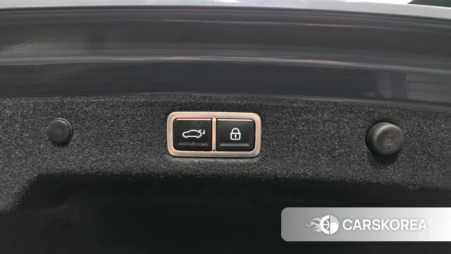 Hyundai Grandeur Hybrid (GN7) id 4854382 из Кореи 28