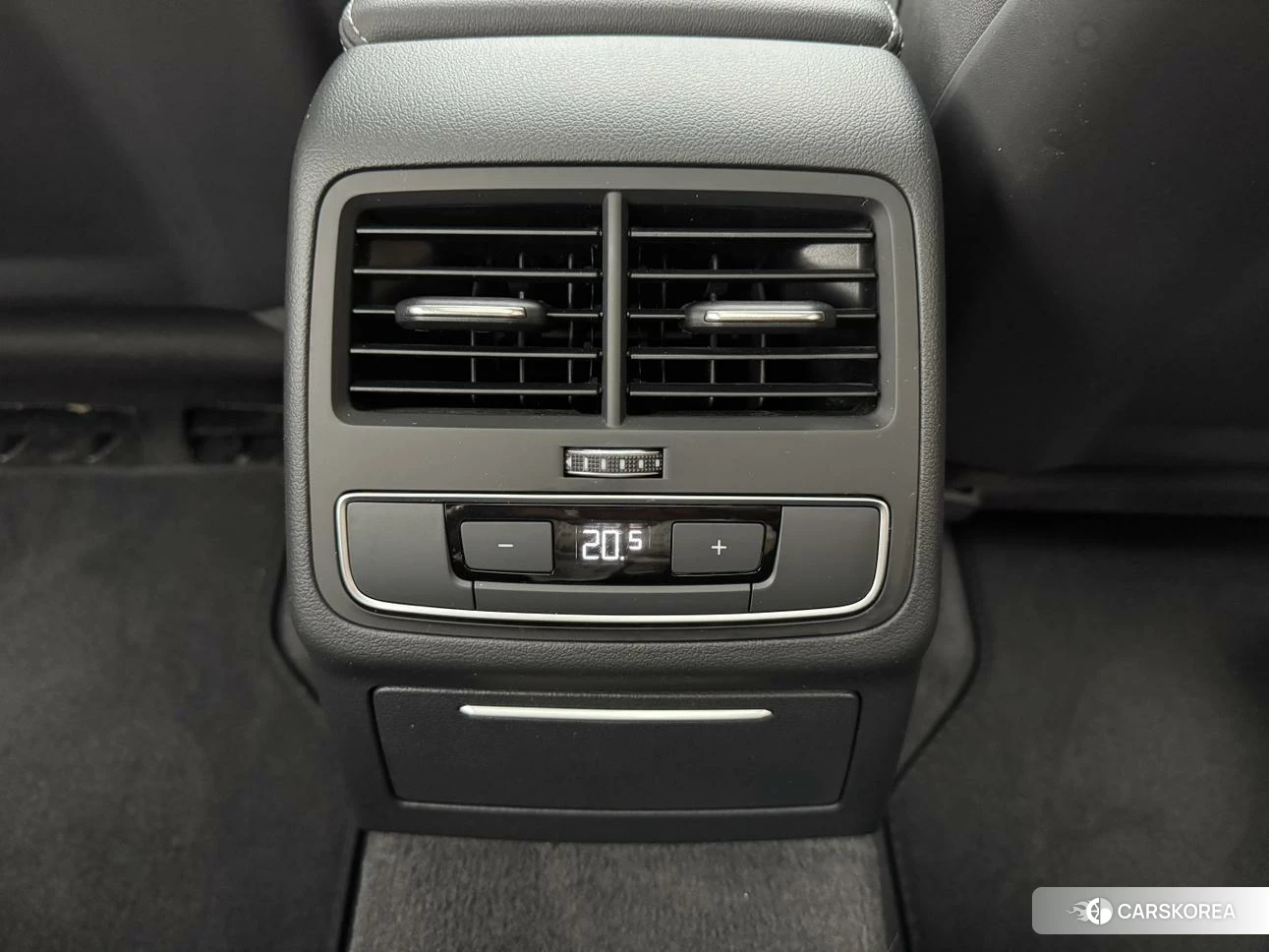 Audi A4L id 4467617 из Китая 28