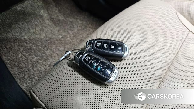 Hyundai Grandeur IG id 4647932 из Кореи 28
