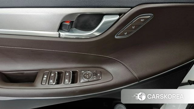 Hyundai The New Grandeur IG id 4384200 из Кореи 28