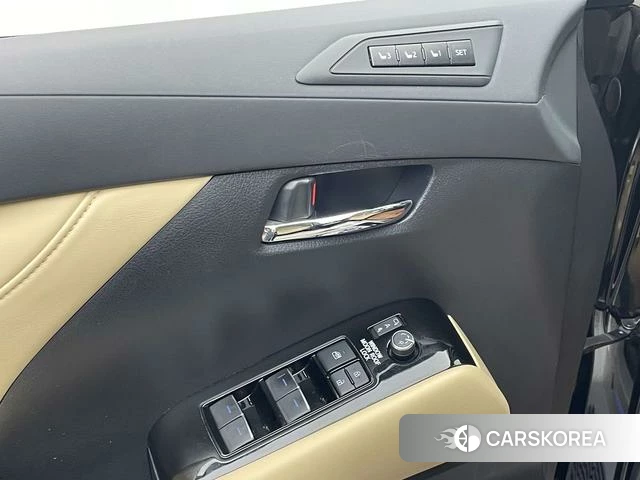 Toyota Elfa id 4257355 из Китая 28