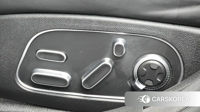 Genesis G90 (RS4) id 4414843 из Кореи 29
