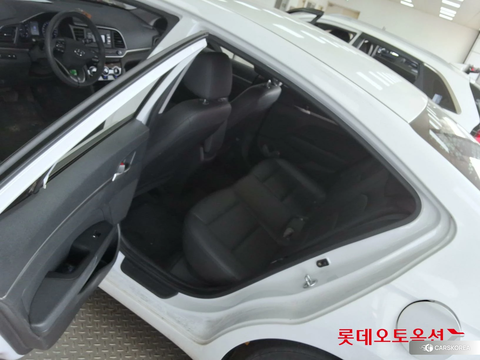 Hyundai Avante id 3888348 из Кореи 29