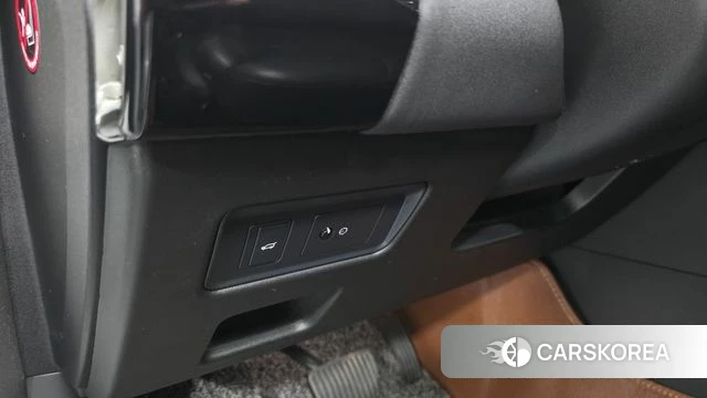 Land Rover Discovery 5 id 4856344 из Кореи 29