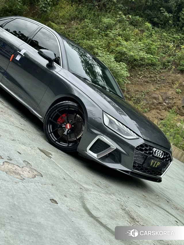 Audi A4L id 4297707 из Китая 29