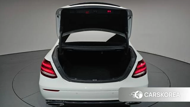 Mercedes-Benz E-Class W213 id 4794153 из Кореи 29