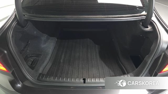 BMW 5 Series (G30) id 4694082 из Кореи 29