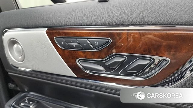 Lincoln Continental 10th Generation id 4581120 из Кореи 29