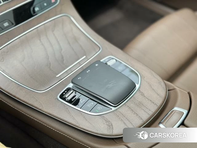 Mercedes-Benz E-class id 4393247 из Китая 29