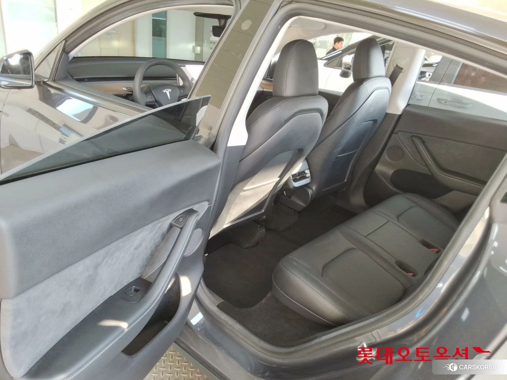 Tesla Model Y RWD id 3882118 из Кореи 29