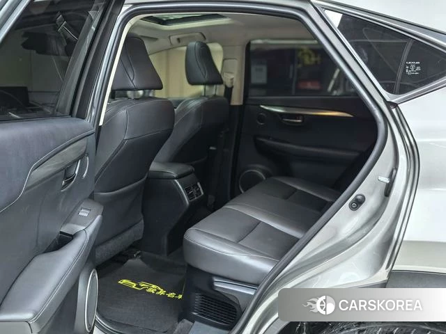 Lexus NX id 4221254 из Китая 29