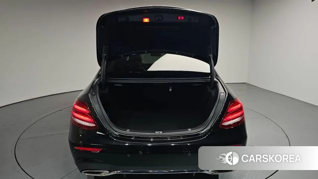 Mercedes-Benz E-Class W213 id 4658434 из Кореи 29