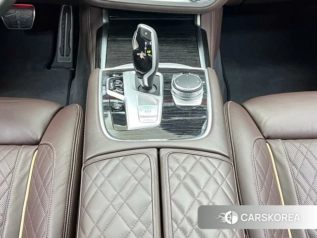 BMW 7 series id 3902341 из Китая 29