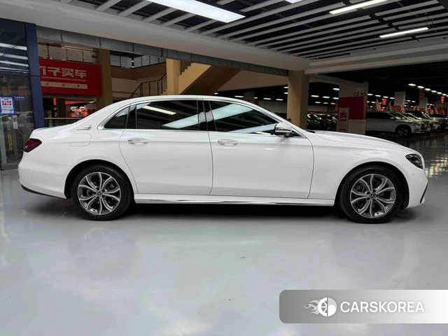Mercedes-Benz E-class id 4264715 из Китая 29