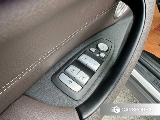 BMW X1 id 4333383 из Китая 29