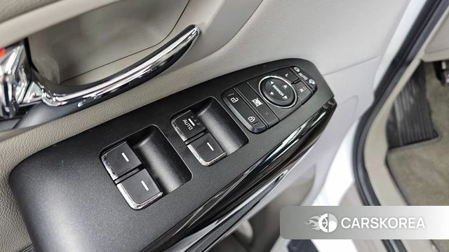 Kia The New Carnival id 4698744 из Кореи 29