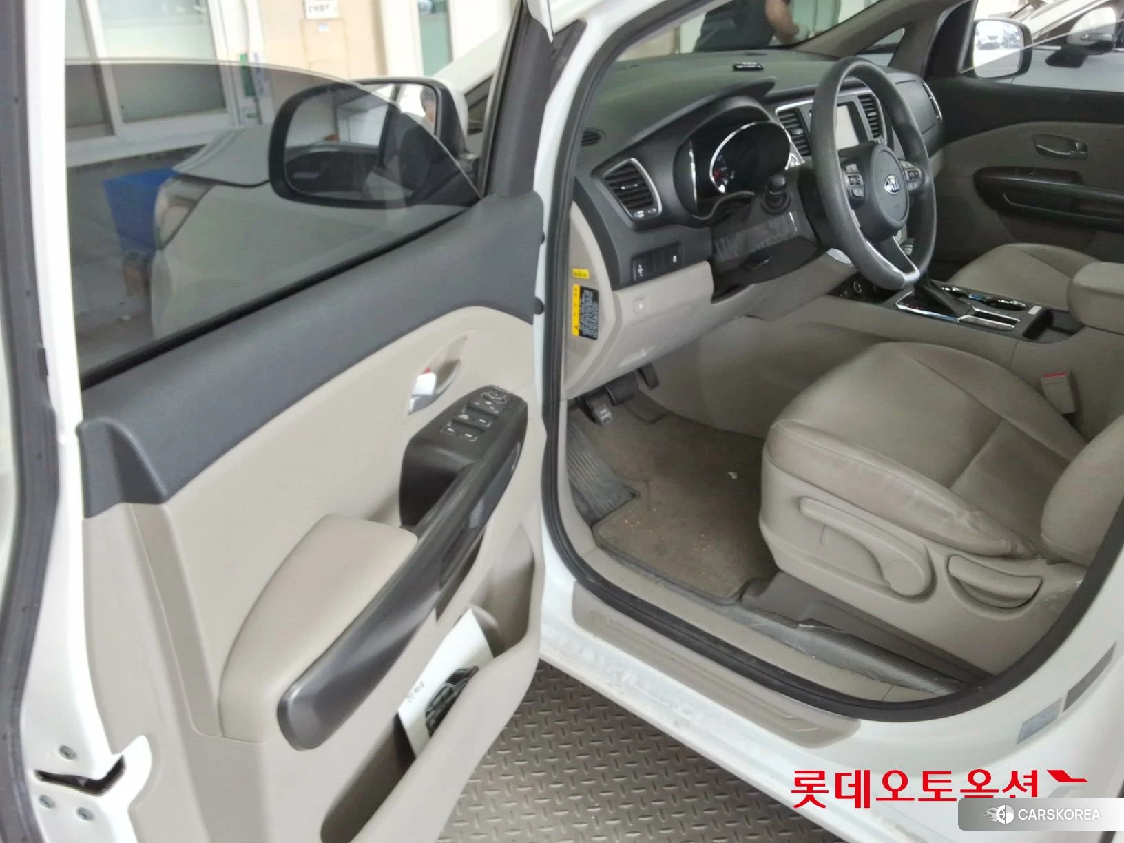 Kia Carnival id 4312611 из Кореи 29