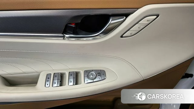 Hyundai The New Grandeur IG id 4250547 из Кореи 29