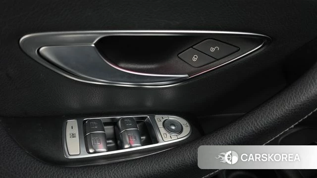 Mercedes-Benz E-Class W213 id 4764599 из Кореи 29