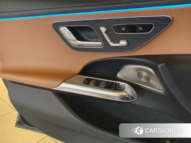 Mercedes-Benz E-class id 4368313 из Китая 29