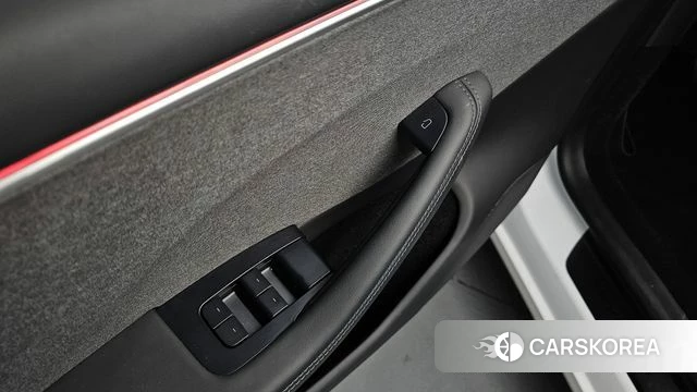 Tesla Model 3 id 4527968 из Кореи 29