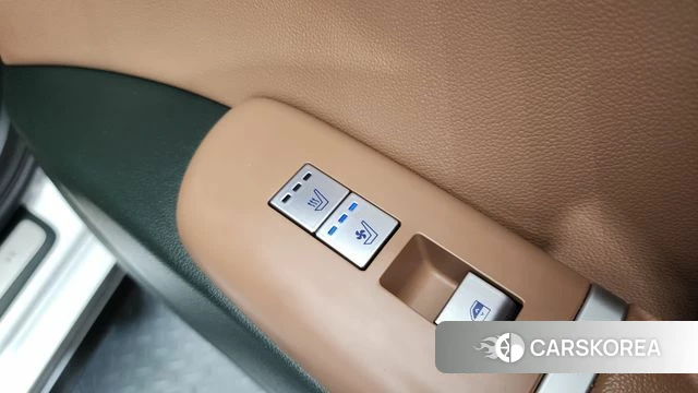 Hyundai Grandeur (GN7) id 4248711 из Кореи 29