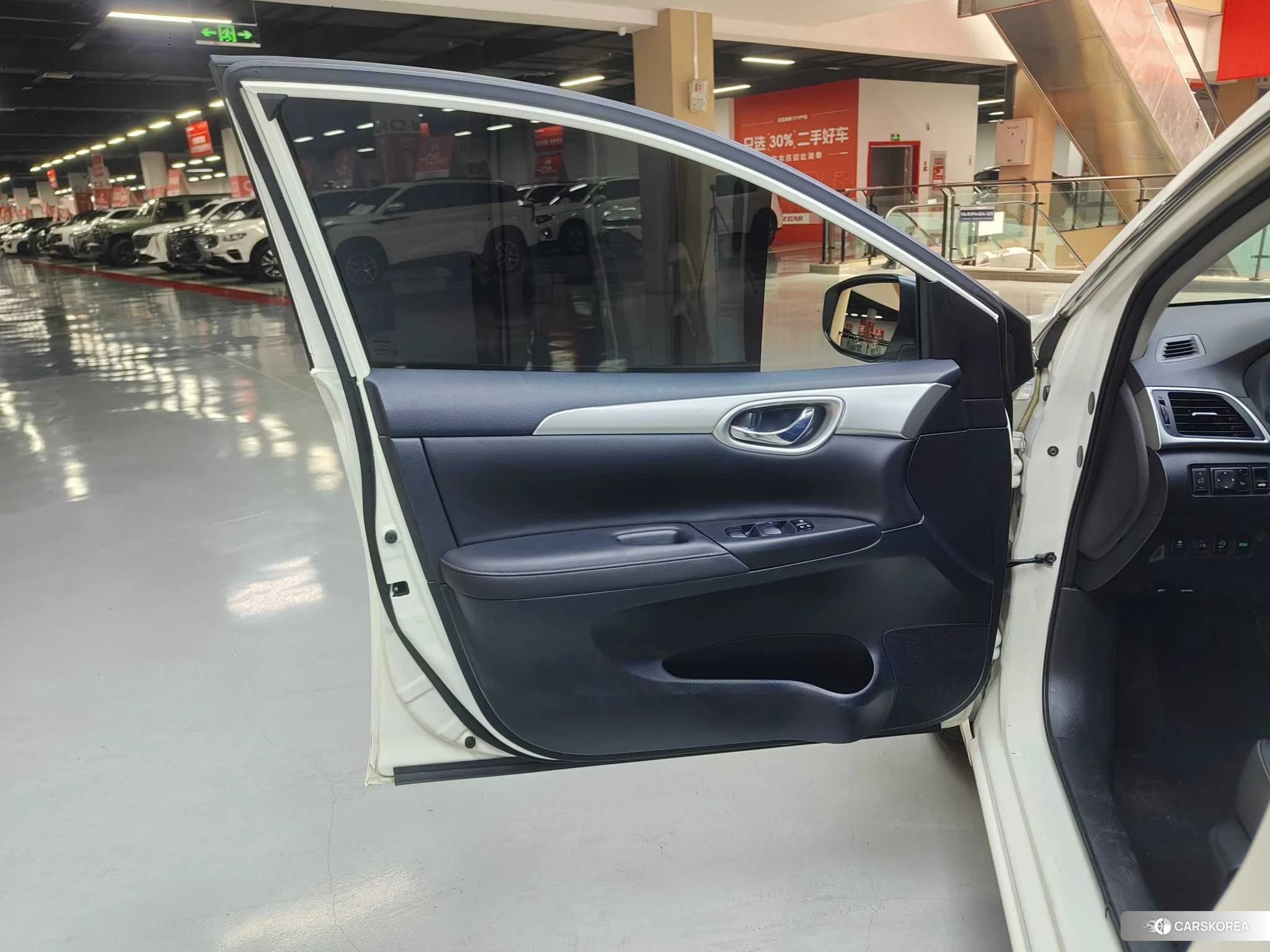 Nissan Xuan Yi id 4426829 из Китая 29