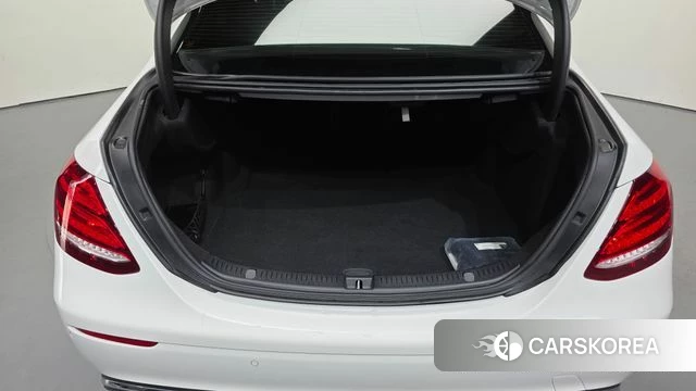 Mercedes-Benz E-Class W213 id 4764729 из Кореи 29