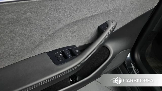 Tesla Model 3 id 4590138 из Кореи 29